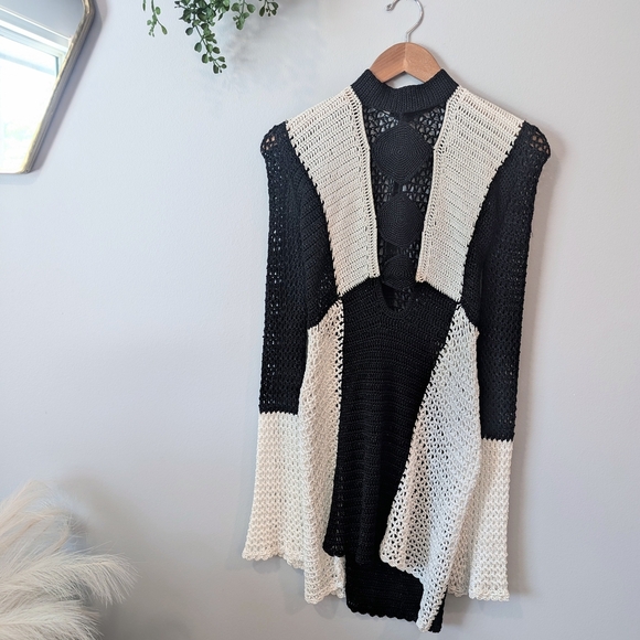 Andrea Almeida Black And White Crochet Greta Mini Dress Xs - Picture 4 of 16